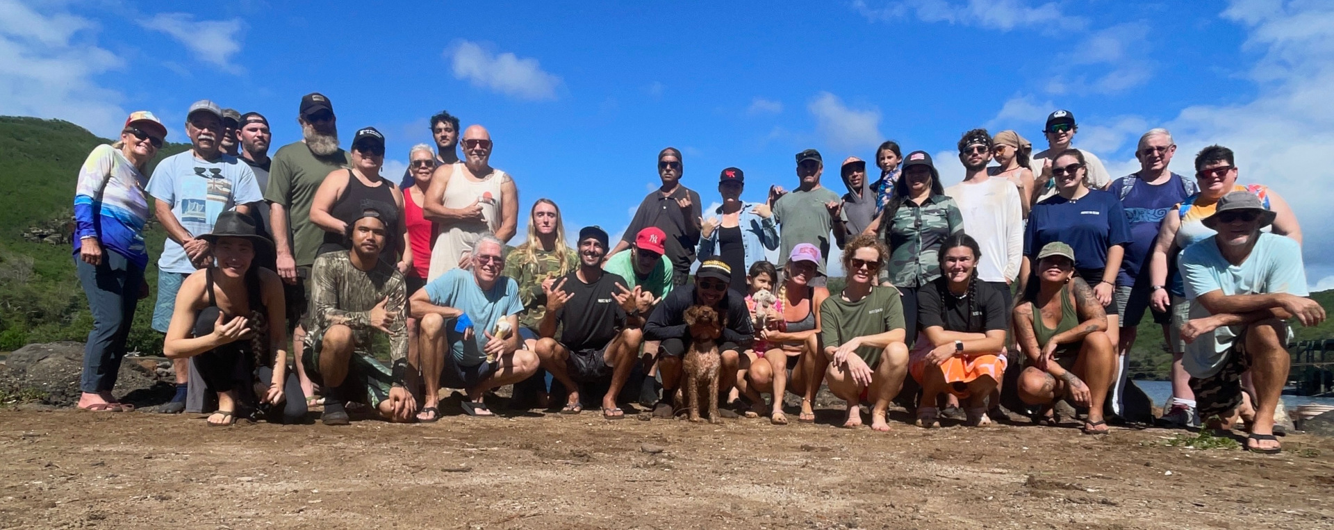 Volunteers at Nōmilu Fishpond